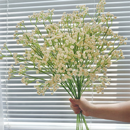 Dekorative Seidenblumenarrangement