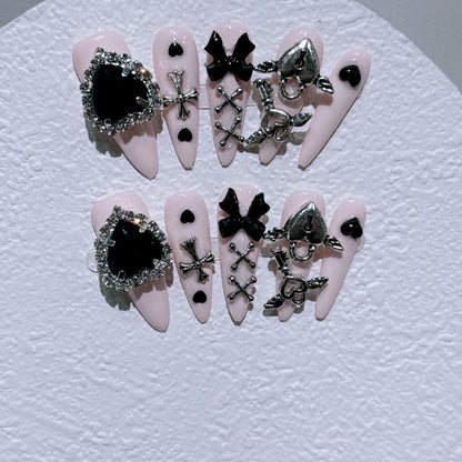 Glamouröse Nagelkunst Verlängerungen