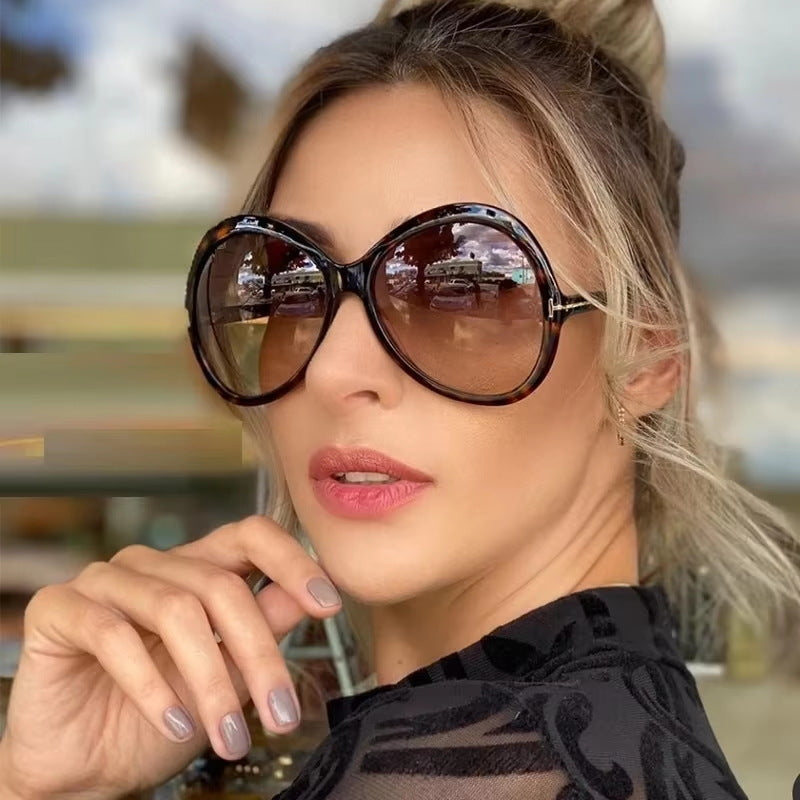 Damen oversized Sonnenbrille im eleganten Design Brehn