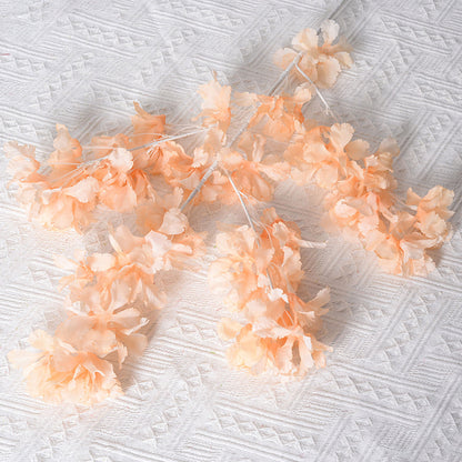 Elegante falsche Blumenranken Dekoration