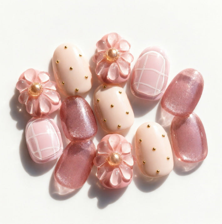 Kunstnägel mit Floralen Designs Brehn