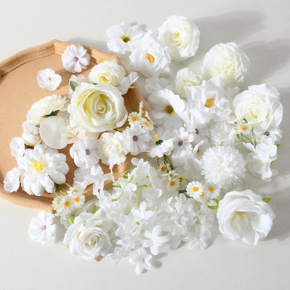 Blumenverzierter Haarschmuck