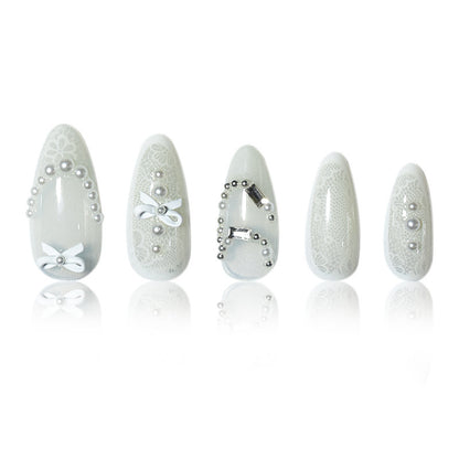 Elegante Spitzen Design Nagelverlängerungen Brehn