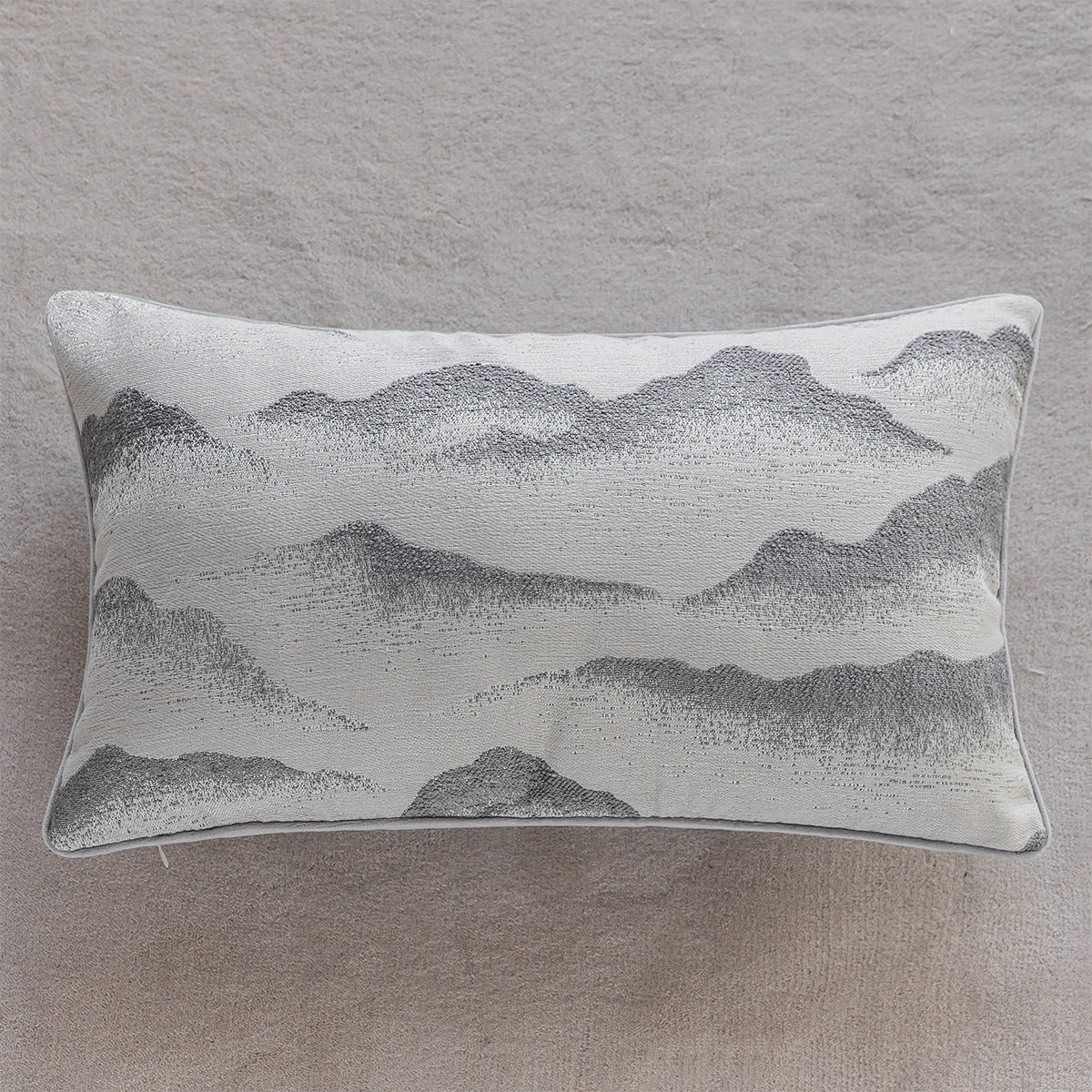 Dekoratives Kissen mit Bergmotiven