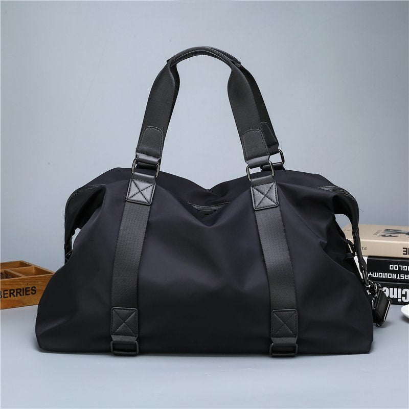 Sportliche Reisetasche mit Innovativer Stauraum-Lösung Brehn
