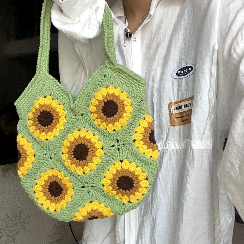 Handgefertigte Makramee Tasche mit Sonnenblumen-Motiv Brehn