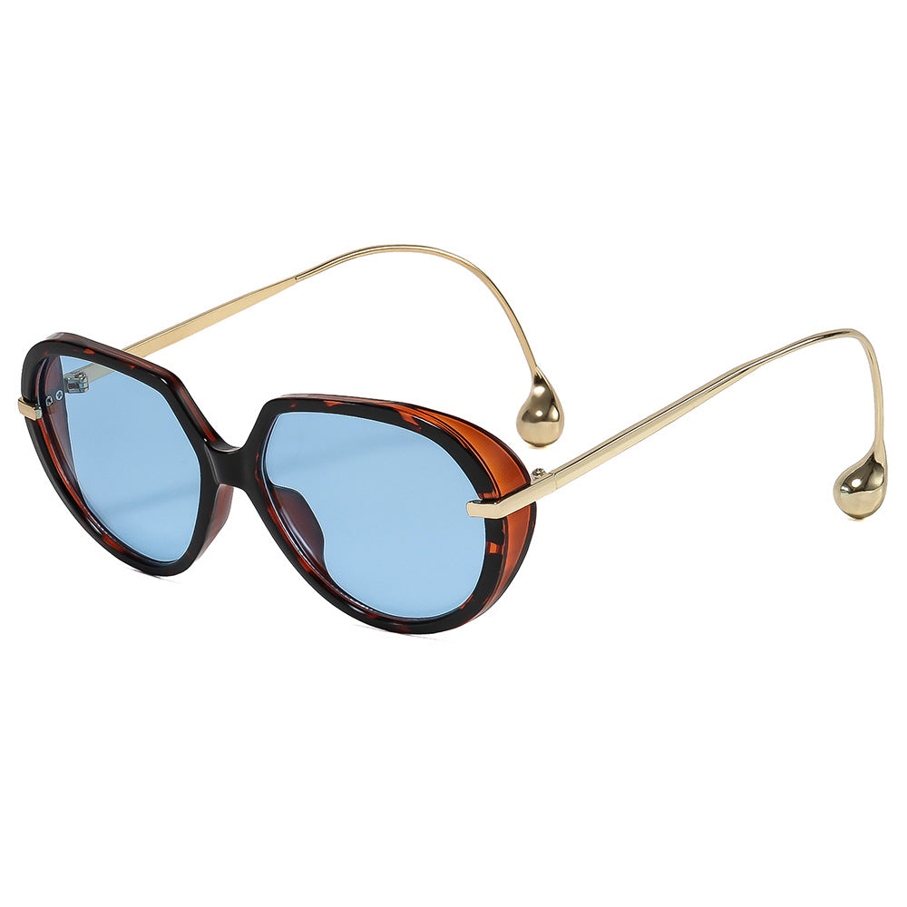 Damen Cat-Eye Sonnenbrille mit goldenen Akzenten und stylishem Rahmen Brehn