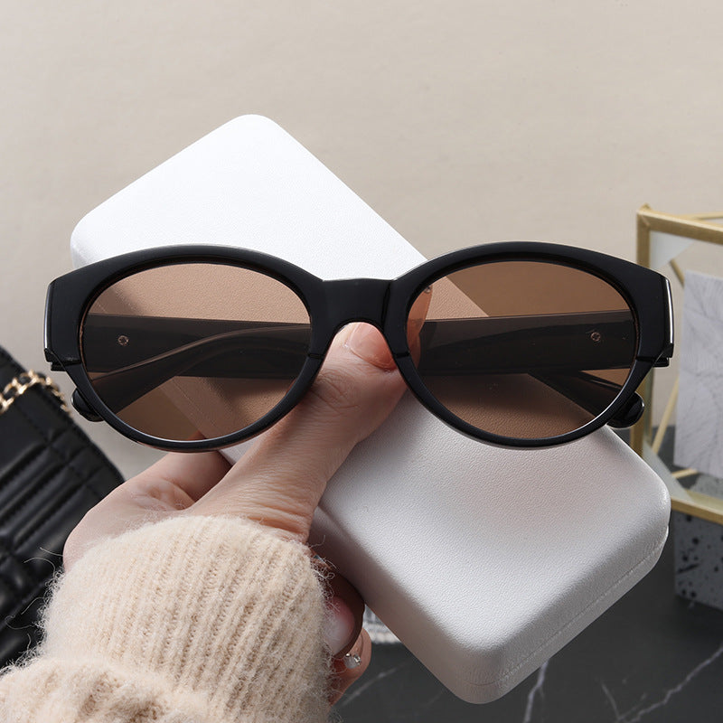 Damen Cat-Eye Sonnenbrille mit exotischem Design und robustem Rahmen Brehn