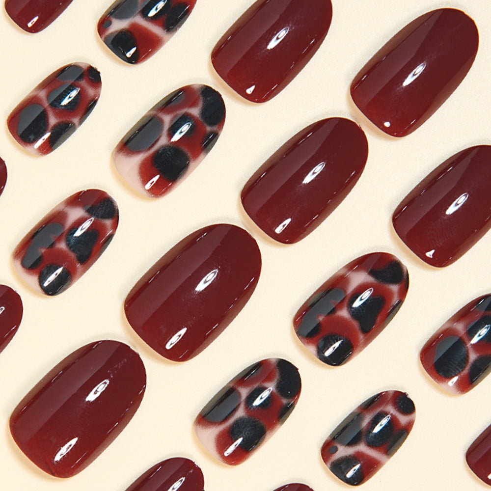 Premium Künstlerisches Press-On Nail Design Brehn