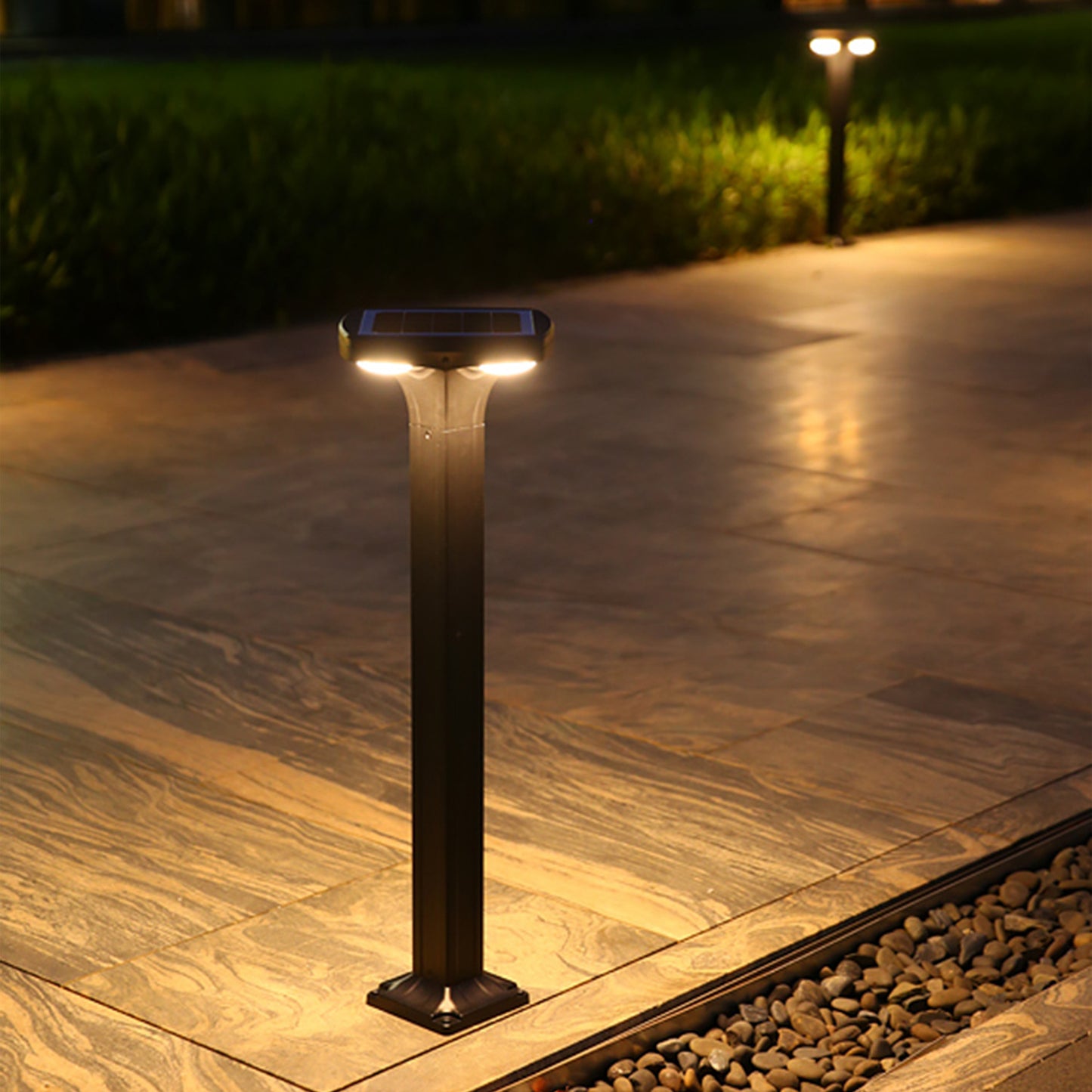 Solarbetriebene flache LED-Wege-Bollard-Leuchte mit doppelten Downlights und Ankerbasis Brehn