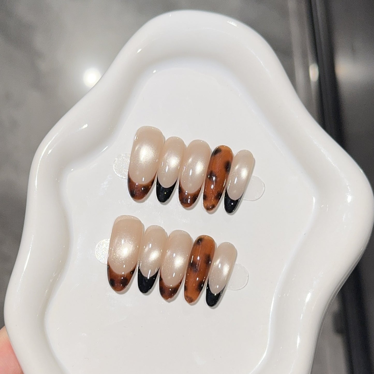 Exklusive Kunstnagelspitzen mit Elegantem Farbverlauf Brehn