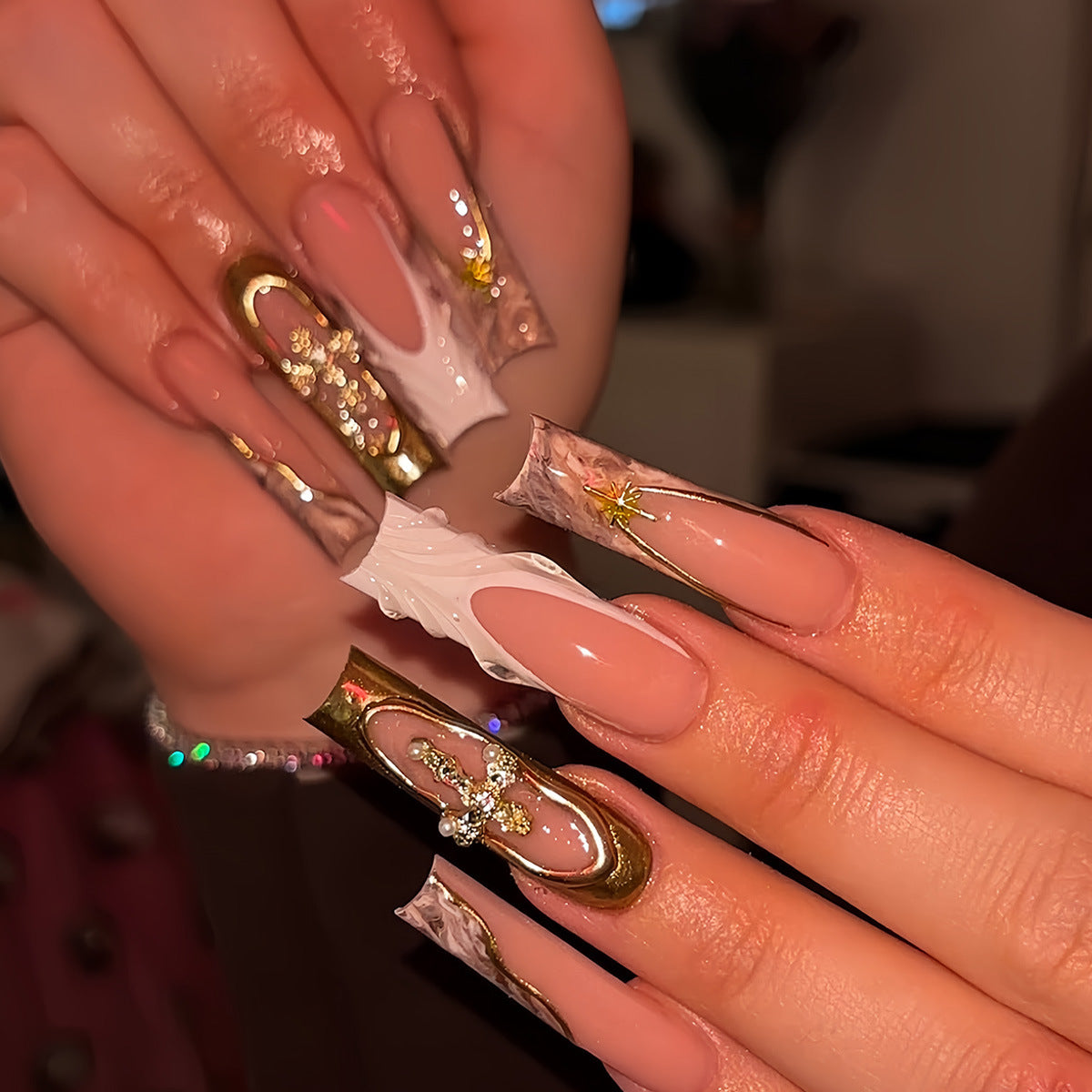 Dekorative lange Press-On Nagelkunst Brehn