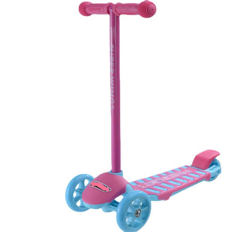 Kompakter 3-Rad Lean-to-Steer Kickroller Brehn