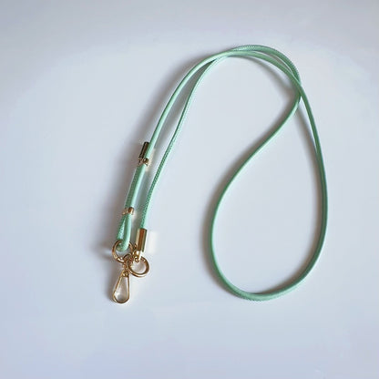 Verstellbares Multi-Use Lanyard mit dualen Clips Brehn