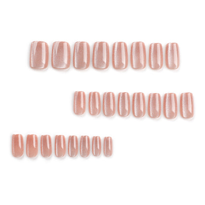 Luxuriöse Gel-Nägel mit elegantem Hochglanz-Finish Brehn