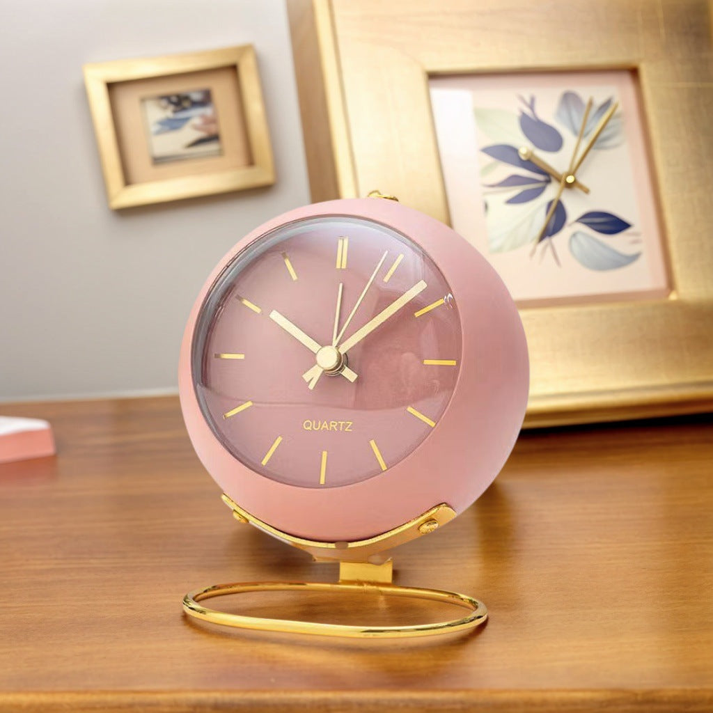 Tischuhr Im Eleganten Retro-Design Brehn