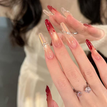 Glamouröse Stiletto-Nagelverlängerungen