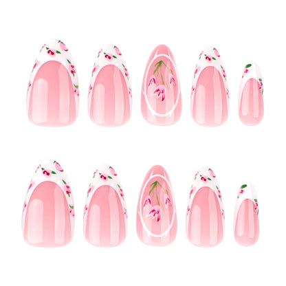 Kunstvolle Nagelverlängerungen mit floralem Design Brehn