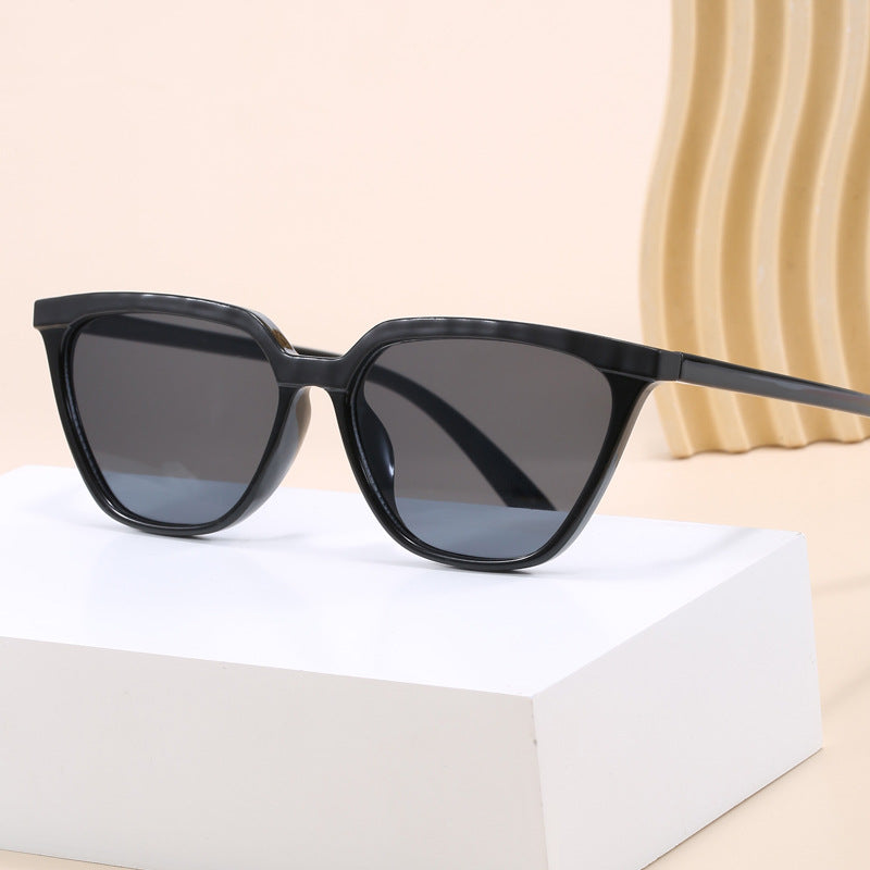 Damen moderne geometrische Sonnenbrille mit elegantem Design Brehn