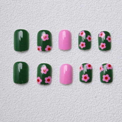 Verspielte florale Press-On Nägel Brehn
