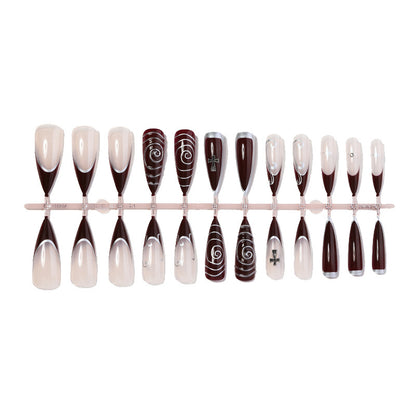 Künstlerisches Stiletto Press-On-Nägel-Set mit aufwendigen Designs Brehn