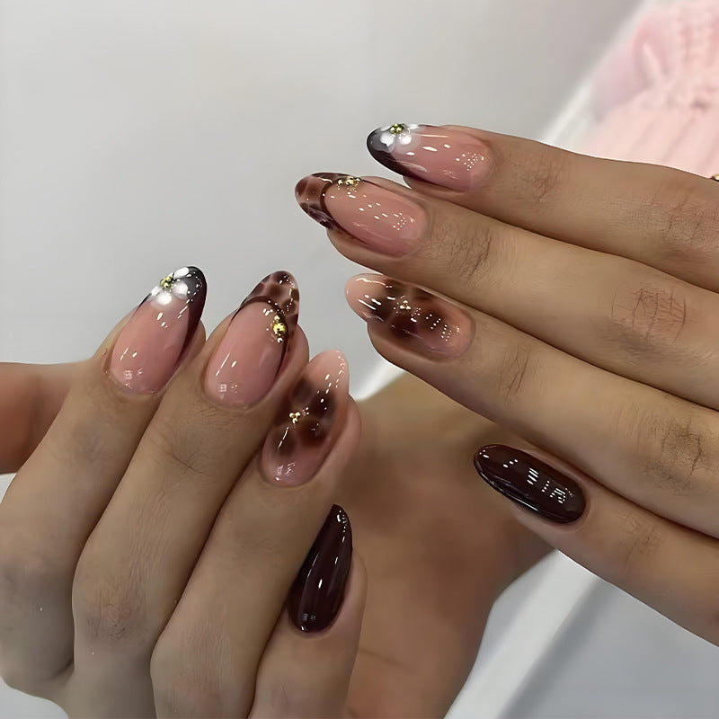 Kunstnagel Set mit eleganten und kreativen Designs Brehn