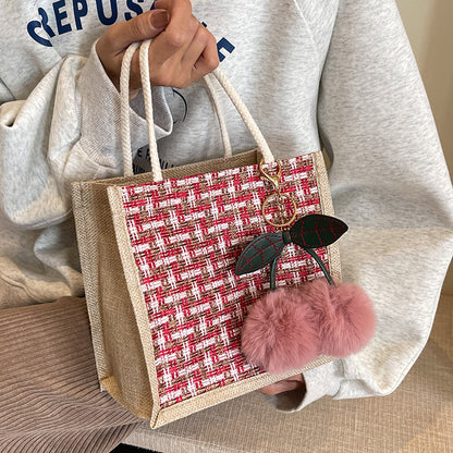 Bohemian Tasche mit dekorativen Pom Poms