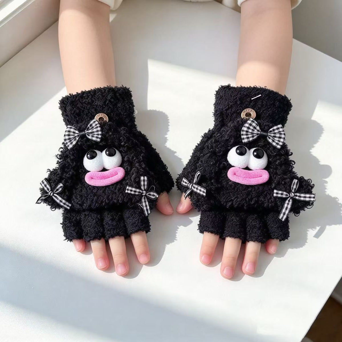 Niedliche Plüsch-Charakter-Fingerlose Handschuhe Brehn