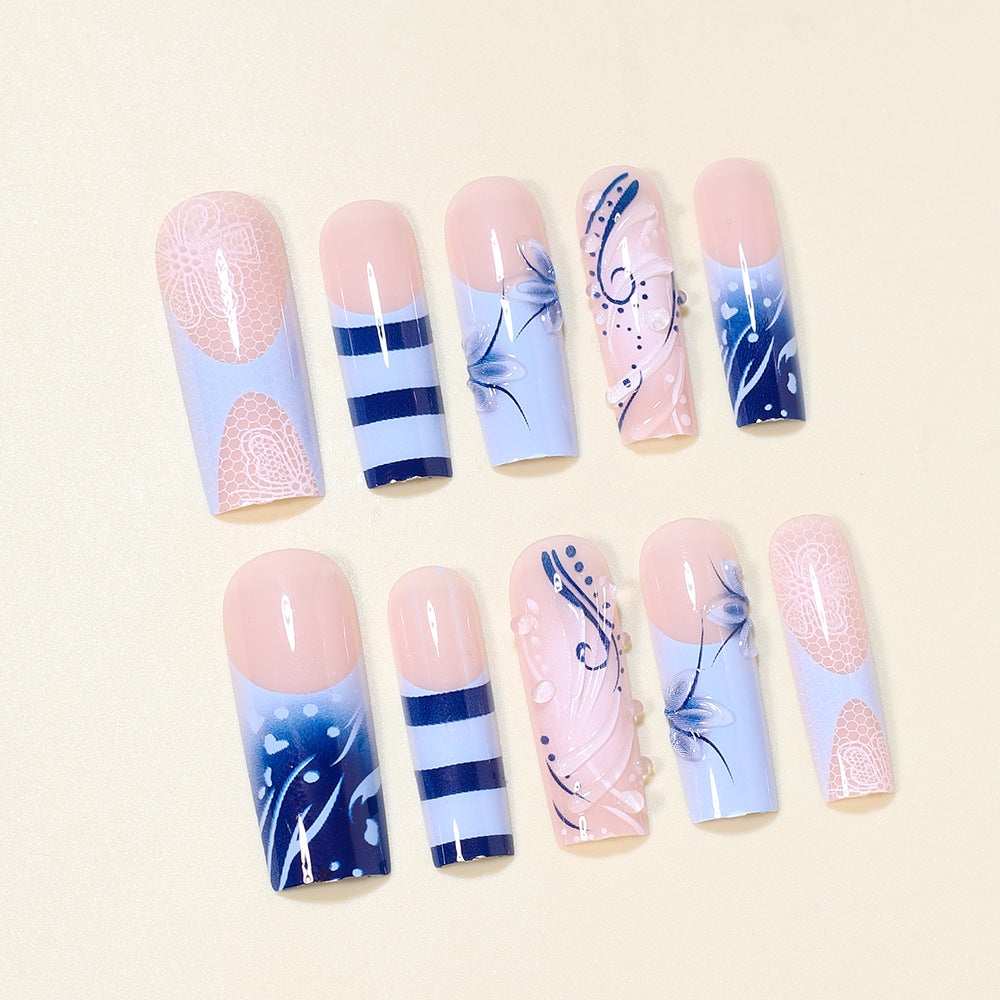 Künstlerisches Nageldesign-Set mit von Ozean inspirierten Akzenten Brehn