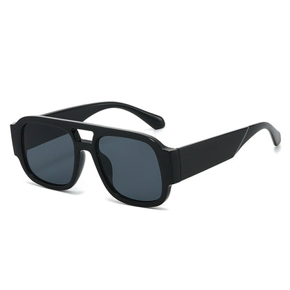 Moderne retro-inspirierte quadratische Sonnenbrillen Brehn