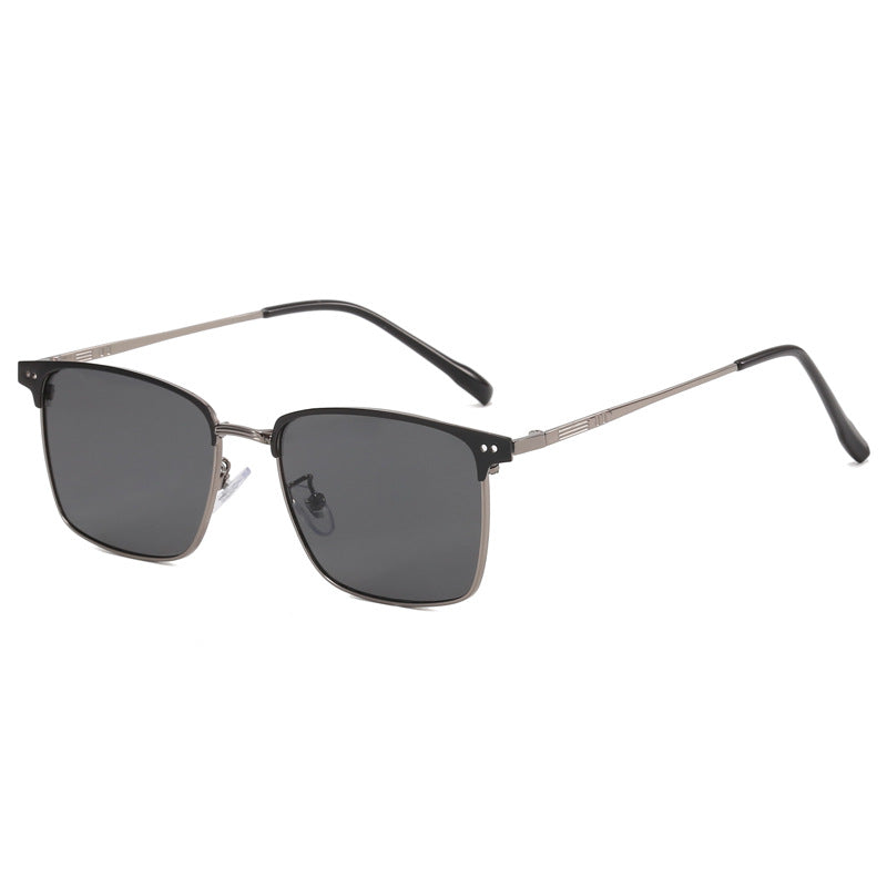 Damen modische Brille mit quadratischem Rahmen und filigranen Details Brehn