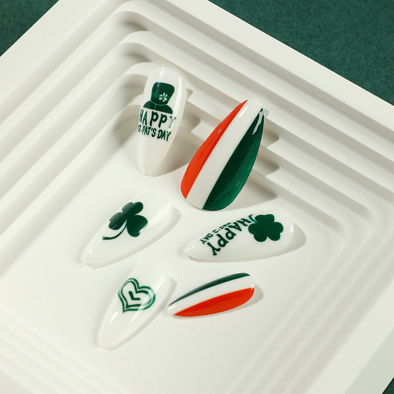 Trendige Nagelkunst im Irland-Stil Brehn