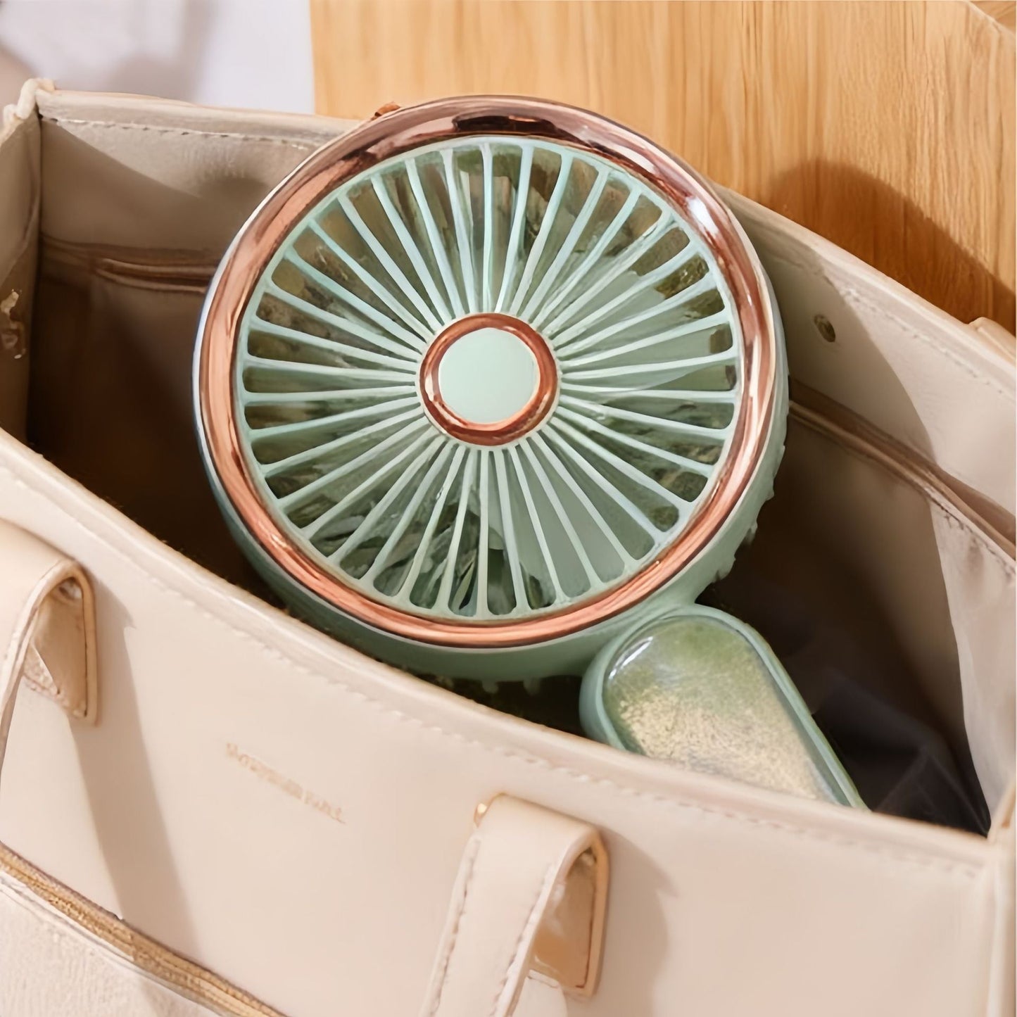 Frauen Tragbarer Mini USB Ventilator mit Stilvollem Design Brehn