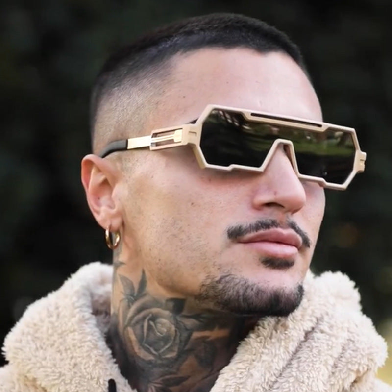Damen modische Sonnenbrille im futuristischen Design mit breitem Rahmen Brehn