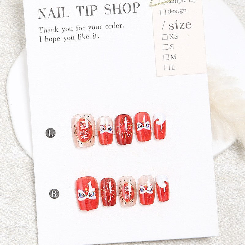 Kunstnagelset mit einzigartigen Tiermotiven und eleganten Akzenten Brehn