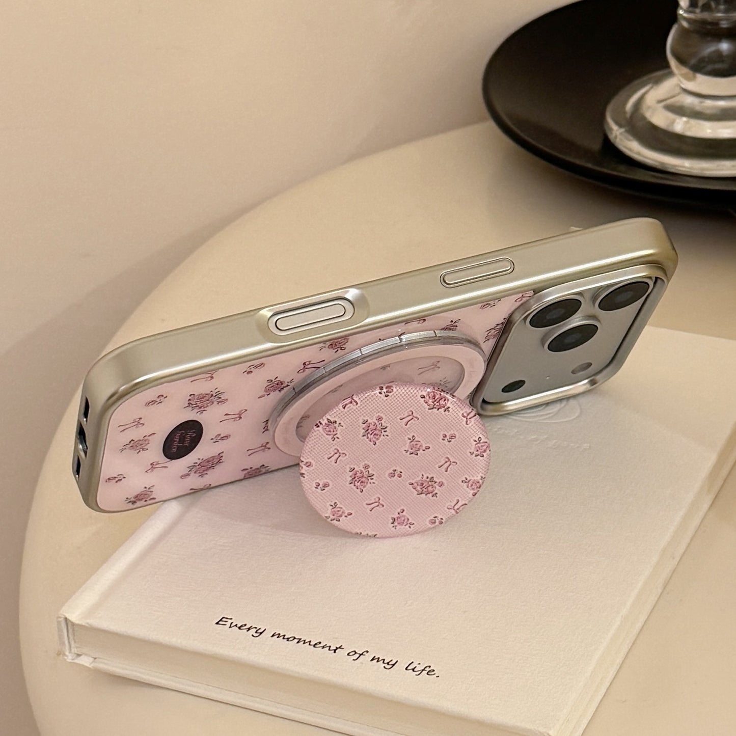 Handspiegel mit floralem Design Brehn
