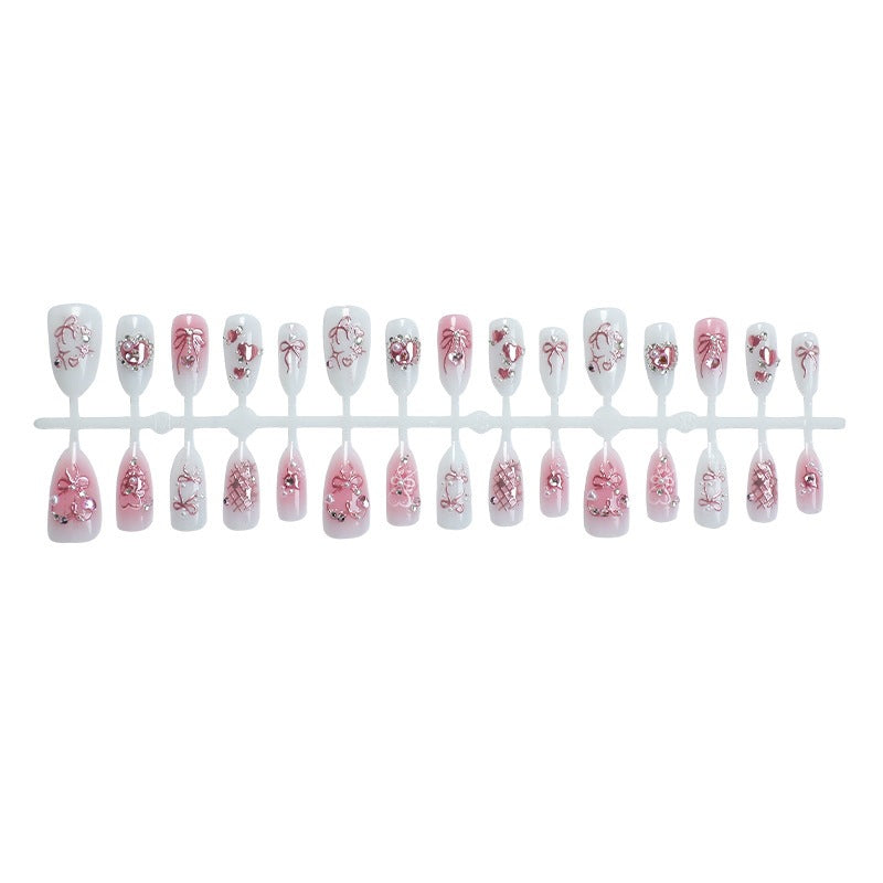Elegantes Kunstnagelset mit floralen und Glitzerdetails Brehn