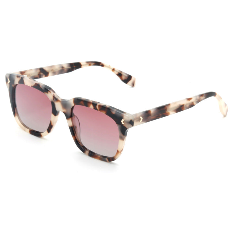 Damen modische oversized Sonnenbrille mit innovativem Kunststoffgestell Brehn