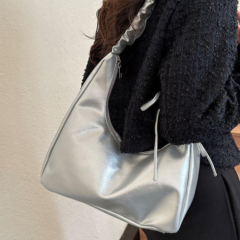 Luxe Slouchy Handtasche