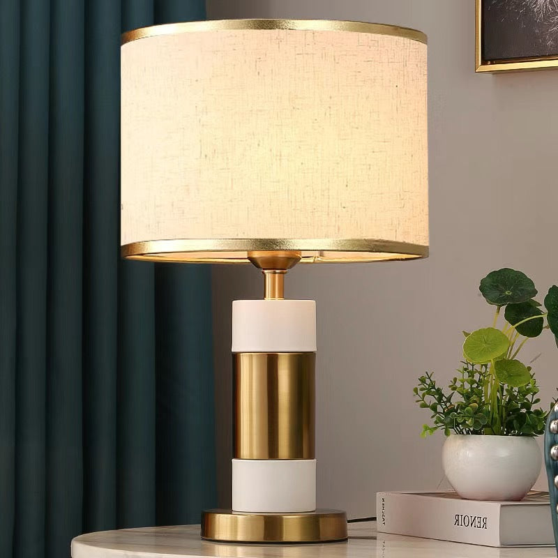 Moderne schicke Tischlampe