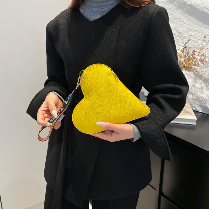 WoHerzförmige Kompakt-Handtasche Brehn