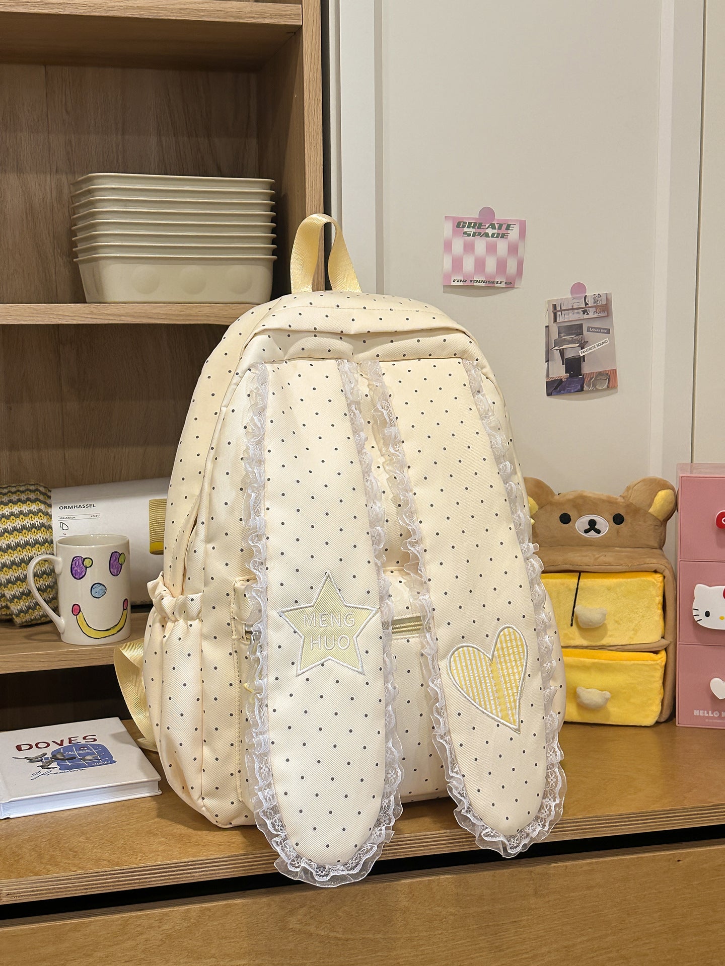 Dekorativer Rucksack mit Spitzenbesatz