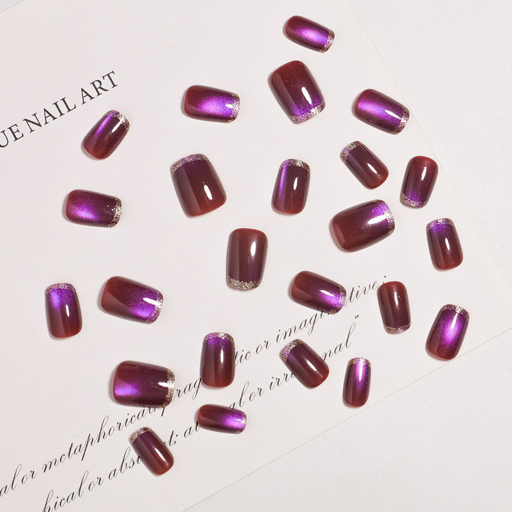 Künstlerisches Press-On-Nagelset mit glänzendem Ombre-Finish Brehn