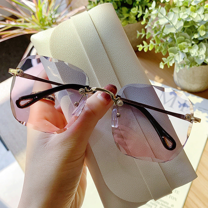Damen modische Flügelsonnenbrille mit hochwertigem Metallrahmen Brehn