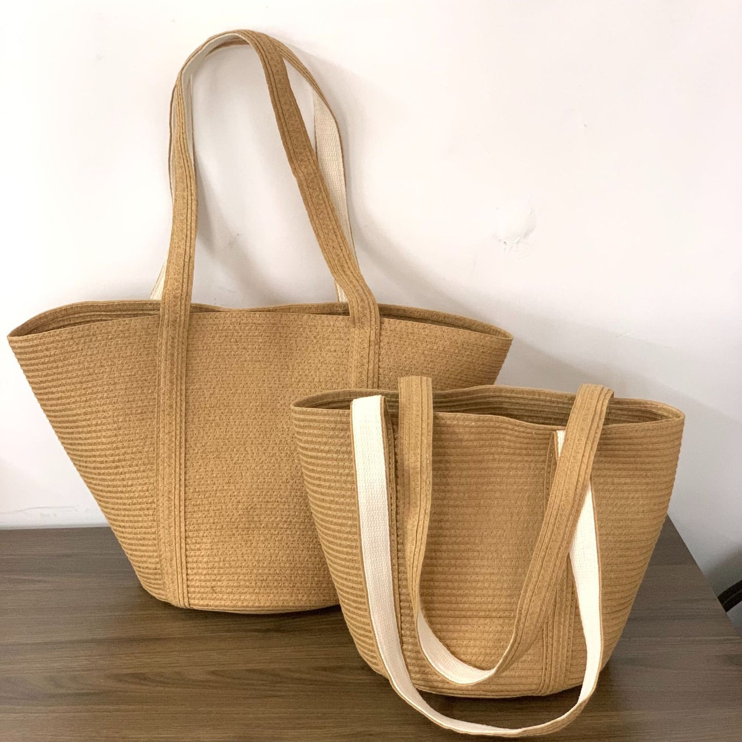 Geräumige Einkaufstasche mit Strukturiertem Design Brehn