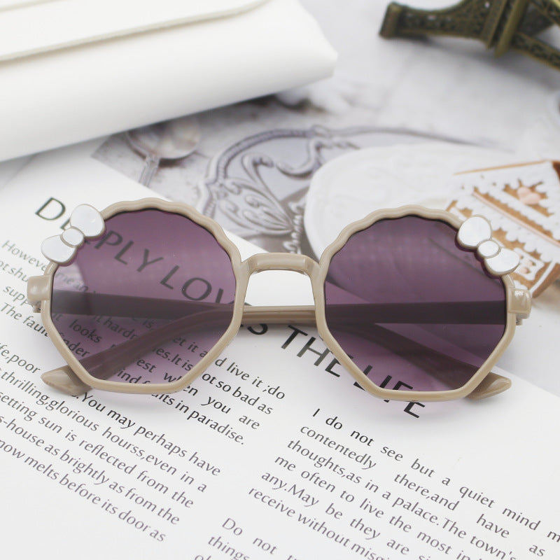 Damen verspielte Sonnenbrille im kreativen Design Brehn