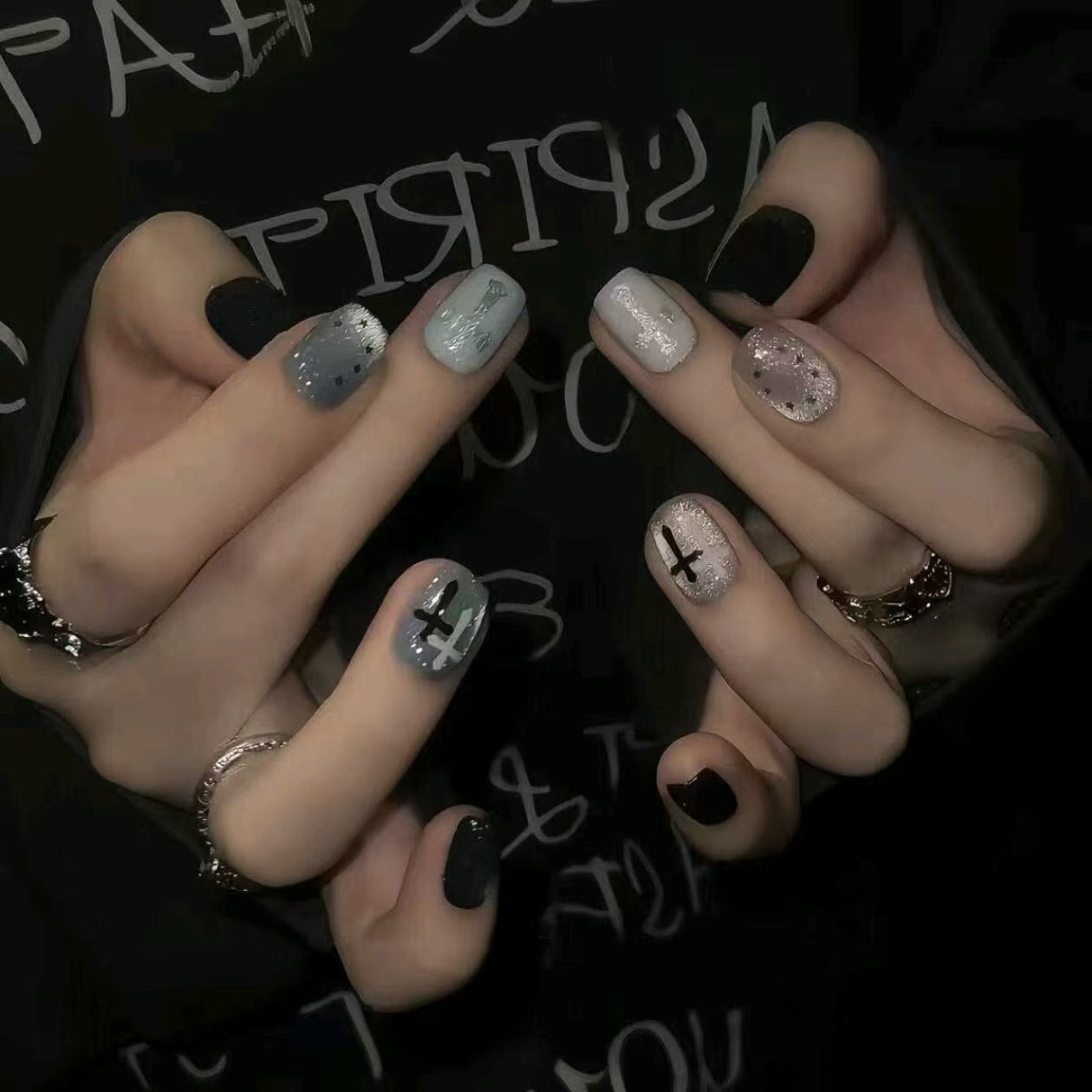Verspielte Charakter-Nagelkunst-Kollektion Brehn