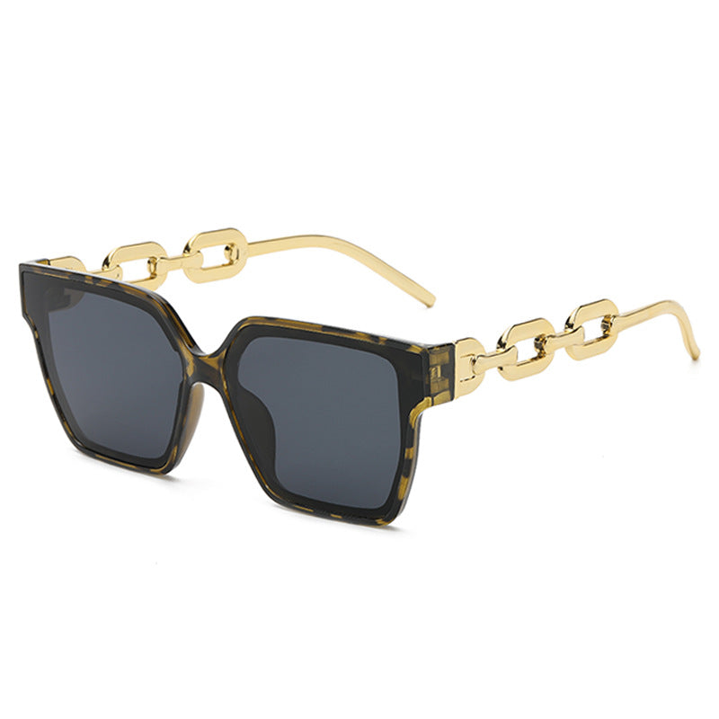 Damen Oversized Fashion-Sonnenbrille mit außergewöhnlichem Kettendesign Brehn