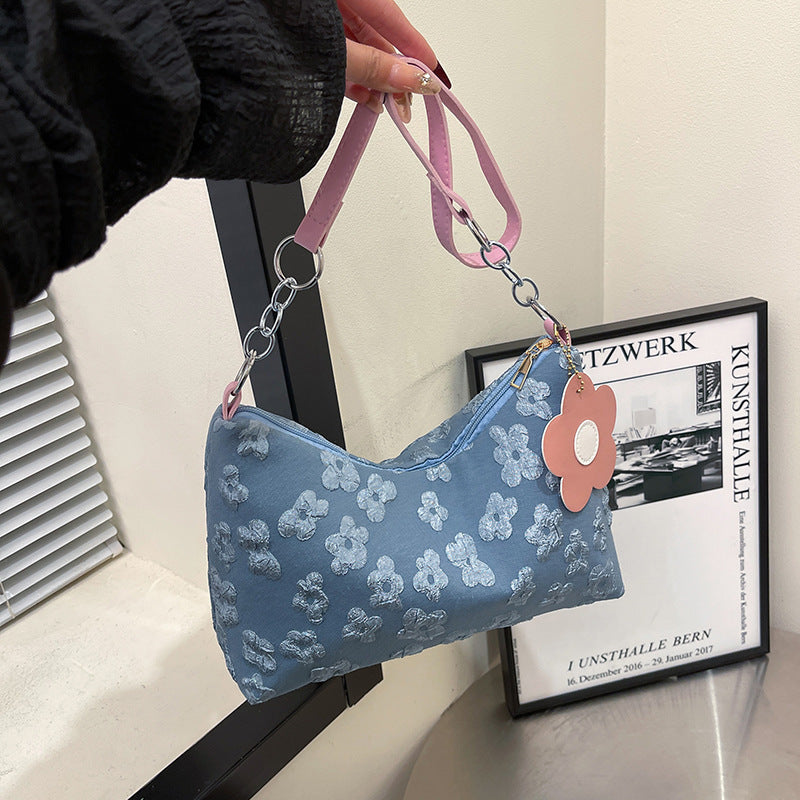 WoStylish Hobo-Handtasche mit floralem Charm Brehn