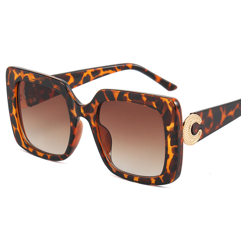 Damen modische Sonnenbrille im modernen quadratischen Design Brehn